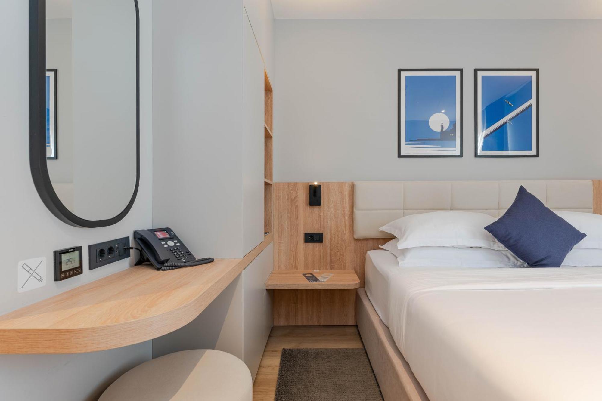 Hotel A'Mare Zadar Phòng bức ảnh